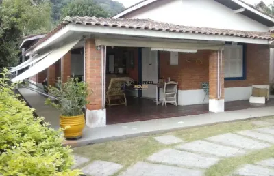 Casa com 2 quartos à venda na Rua Gerônimo Lopes Agria, 48, Jardim Guaiuba, Guarujá