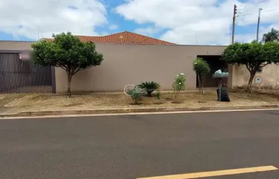 Residência de luxo à venda em campo grande-ms: 4 quartos, 1 suíte, 222m² no parque residencial rita vieira