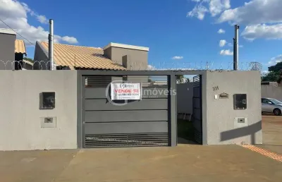 Imperdível oportunidade! casa à venda em campo grande-ms, vila nova campo grande. 2 quartos, 2 salas, 2 banheiros, 2 vagas.