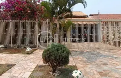 Oportunidade única! terreno amplo com casa completa e sofisticada