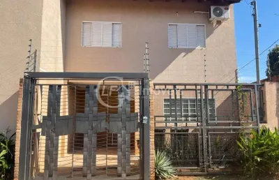 Imperdível oportunidade de adquirir casa com 2 quartos, 2 salas, 2 banheiros e garagem na vila taveirópolis, campo grande-ms!