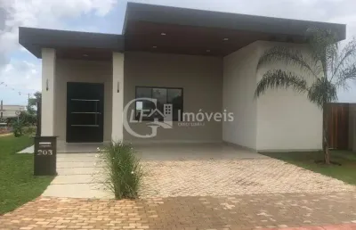 Casa de luxo à venda em condomínio exclusivo de campo grande-ms, alphaville campo grande 3: 4 quartos, 3 suítes, 3 salas, 5 banheiros, 5 vagas, 237m².