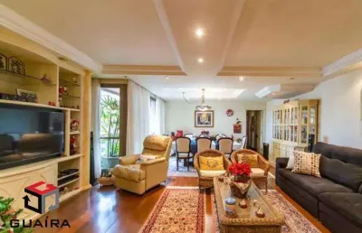 Apartamento amplo decorado em estilo clássico com 178m² localizado na vila gilda em santo andré.