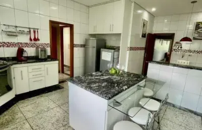 Sobrado a venda com 550m² localizado no bairro santa maria em santo andré.