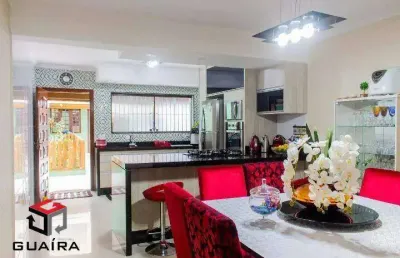 Sobrado amplo com 240 m² localizado na vila pires em santo andré.