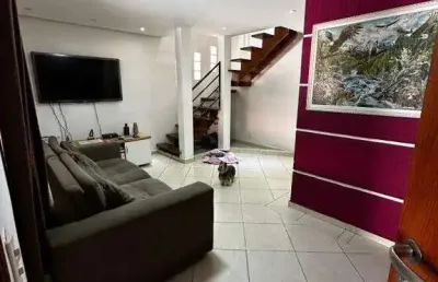 Sobrado condominio fechado com 3 quartos ,sala,cozinha ,garagem