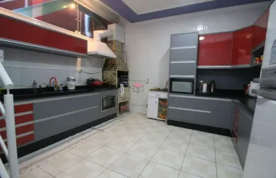 Sobrado com 211,25m² localizado no bairro assunção em são bernardo do campo - sp.
