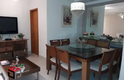 Cobertura 176 metros com 3 dormitórios sendo 1 suíte, 2 vagas de garagem.