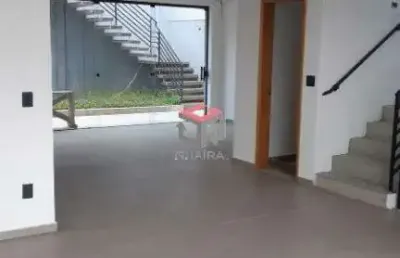 Sobrado de 340m² localizado no jardim anchieta em são bernardo do campo - sp.