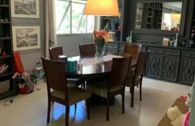 Apartamento de 198m² no itaim bibi à venda, com 4 suítes e 3 vagas de garagem.