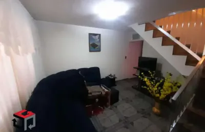 Casa térrea com 150m² localizado no parque novo oratório em santo andré/sp.