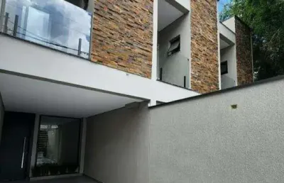 Sobrado residencial 143 m² com 3 suítes no bosque da saúde.