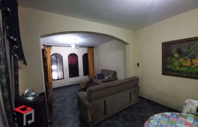 Sobrado amplo com 168m² localizado no jardim marek em santo andré/sp.