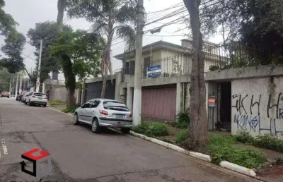 Sobrado residencial com 4 dormitórios em indianópolis com 364m²