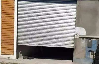 Ponto comercial para alugar na Avenida Fernando Ferrari, 418, Ferrazópolis, São Bernardo do Campo