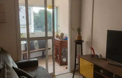 Apartamento com 2 quartos, sendo 1 suite, 1 vaga fixa e descoberta e sacada em santo andré