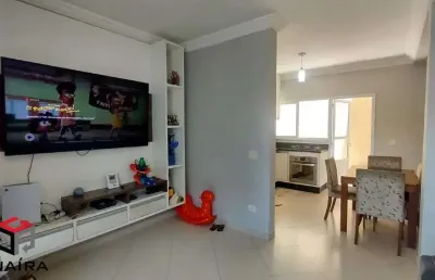 Sobrado com 2 suítes, 3 vagas de garagem, ótimo valor
