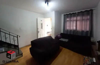 Sobrado sacomã de 96 m², 2 quartos grandes, sala, cozinha, 2 banheiros, lavanderia coberta, quintal com churrasqueira.