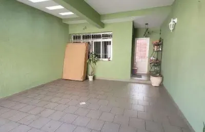 Casa com 3 quartos à venda na Rua Octacílio Celestino Gallo, 42, Taboão, São Bernardo do Campo