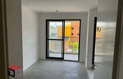 Apartamento 2 dormitórios em vila anastácio com 55m²