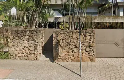 Casa com 947 m² localizada no jardim das bandeiras - são paulo - sp.