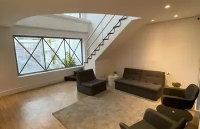 Casa com 300 m² localizado no bairro indianópolis em são paulo.