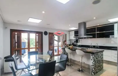 Casa com 250 m² localizado no bairro monumento em são paulo.