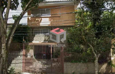 Sobrado com 277 m² localizado no bairro do campo belo em são paulo.
