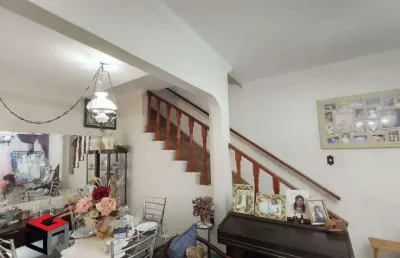 Sobrado á venda 202m² com 2 quartos e 2 vagas no bairro vila luzita - santo andré/sp