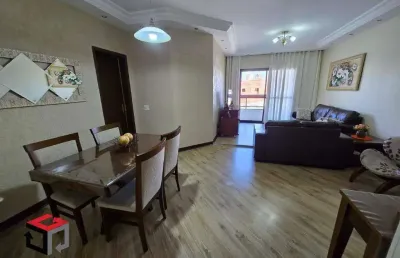 Apartamento de 2 quartos, podendo reverter o closet para um terceiro quarto.