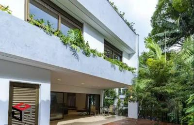 Casa em condomínio fechado à venda - 4 suìtes - 4 vagas - 689m²
