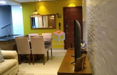 Linda cobertura com acabamento de primeira qualidade e com condomínio baixo!