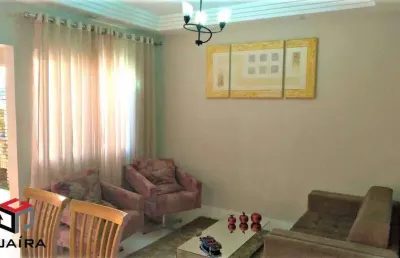 Sobrado a venda em condomínio fechado com 3 dormitórios demarchi