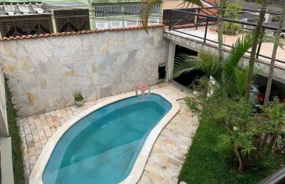 Sobrado com 250m² com piscina localizado no bairro independência em são bernardo do campo/sp.