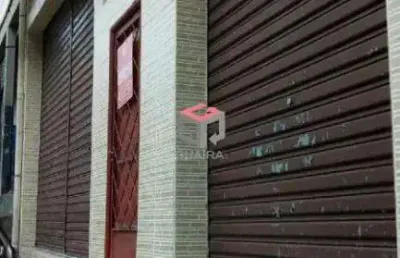 Casa com total de 360 m², localizado no bairro eldorado em diadema.