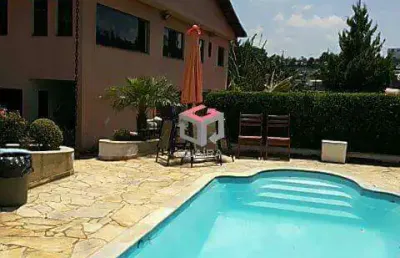 Sobrado/chácara amplo com 1.275 m² com piscina, imóvel localizado no bairro batistini em são bernardo do campo/sp.