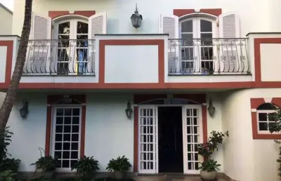 Sobrado amplo com 650m² localizado no bairro jardim em santo andré/sp.