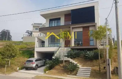 Casa com 4 suítes e aera de lazer no condomínio recanto dos eucaliptos