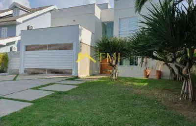 Casa no cond. esplanada do sol com 4 suítes  e piscina