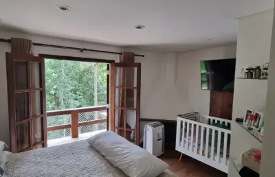 Casa em condomínio, com fino acabamento, segurança e lazer garantidos