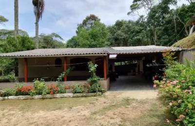 Chácara a venda em suzano, fica á 500 metros do asfalto, ótima topografia