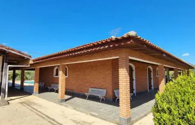 Chácara / sítio com 4 quartos à venda na Estrada Keida Harada, Ipelândia, Suzano