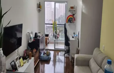 Apartamento com três dormitórios ( uma suíte), dois banheiros e uma vaga na vila sonia condomínio re