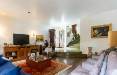 Casa sobrado à venda no jardim leonor de 400m² com 4 dormitórios sendo 2 suítes e 3 vagas de garagem