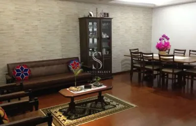 Casa de esquina - excelente localização - 4 suítes - piscina - festas para 120 pessoas casa localiza