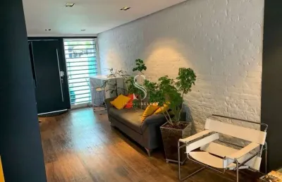 Casa assobradada com 253 m² sendo 3 quartos, 5 banheiros, 3 vagas na chácara santo antônio casa loca