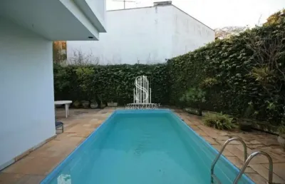 Casa sobrado de 340m² com 4 dormitorios, 1 suite e 6 vagas em alto de pinheiros. casa sobrado de 340