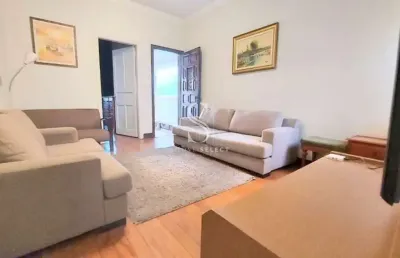 Casa de térrea de 225m², com 3 dorm sendo 1 suíte, 1 sala, e 3 banheiros, à venda na região da lapa.