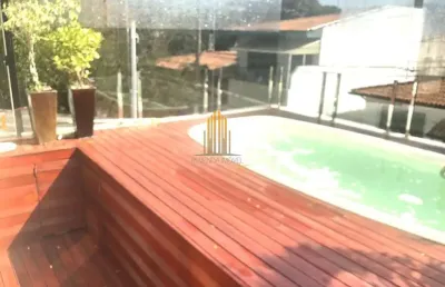 Indianópolis, sobrado residencial de 375m² com 3 suítes, 3 vagas.