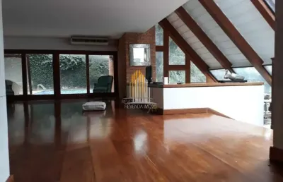 Casa residencial de 900m² com 4 dorm sendo 4 suítes, 3 salas e 8 vagas, à venda na região de morumbi